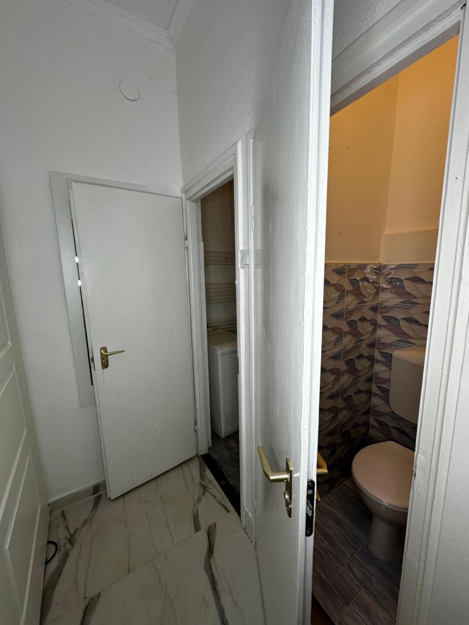 Airport17 B&B Vecses Exterior photo